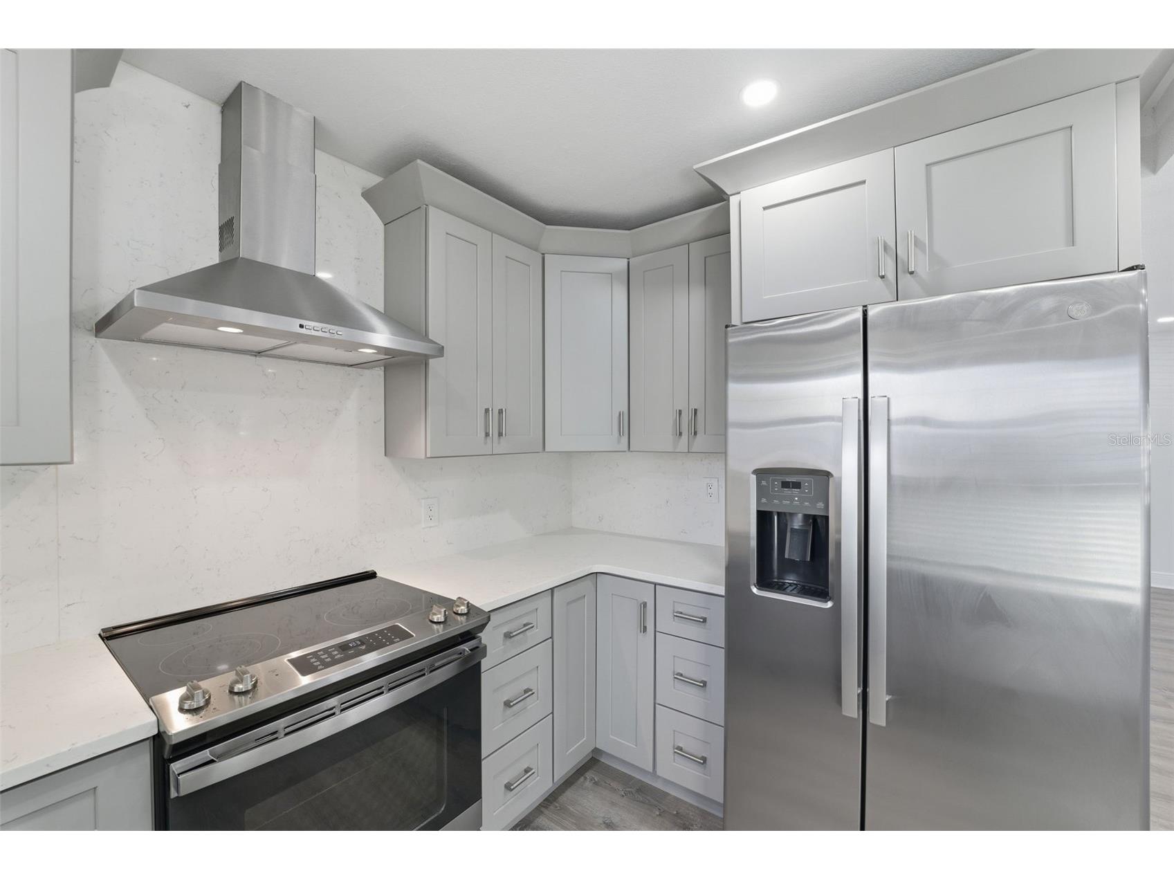 3924 45th Avenue N Saint Petersburg FL 33714 TB8464645 image7