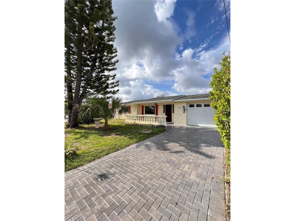 3924 Headsail Drive New Port Richey FL 34652 T3466601 image1