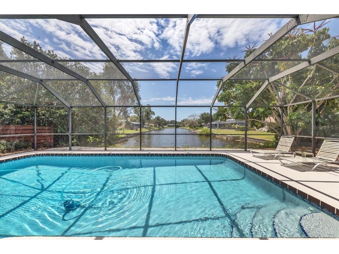 3924 Helene Street Sarasota FL 34233 A4568002 image1