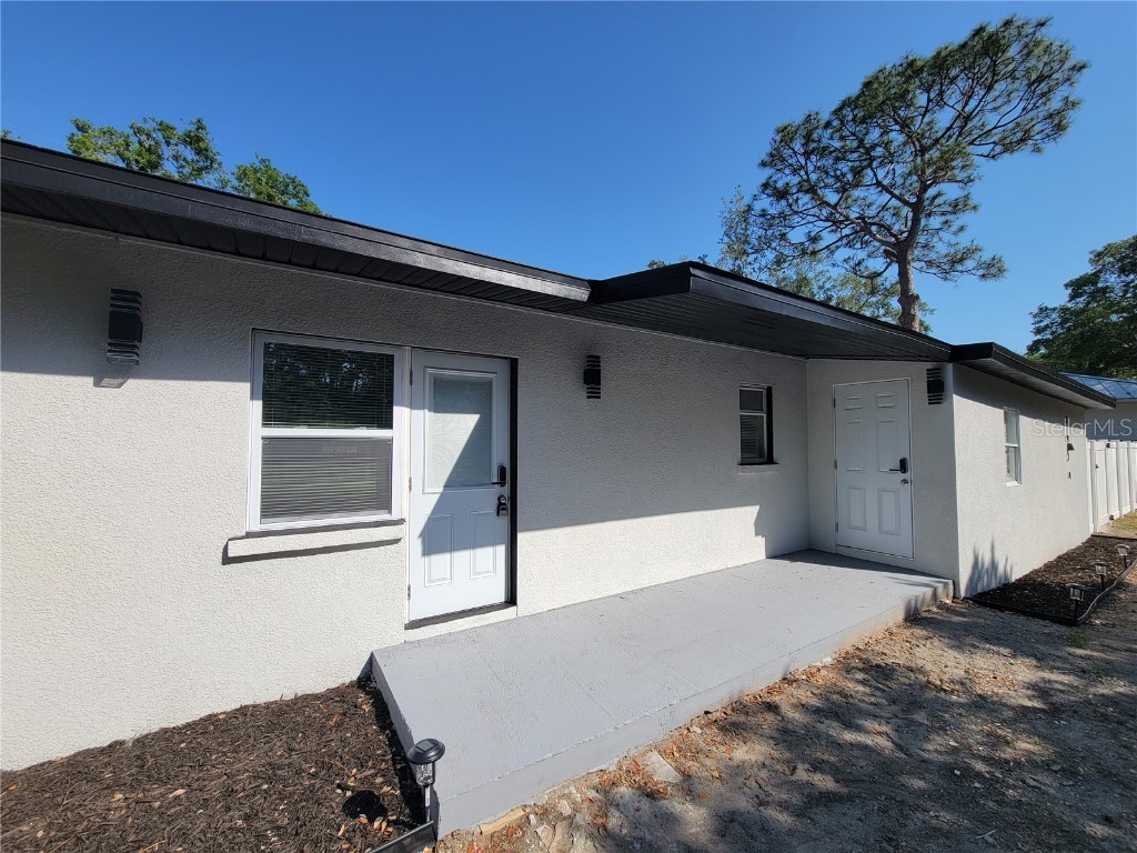 3924 Mink Road Sarasota FL 34235 A4648362 image1