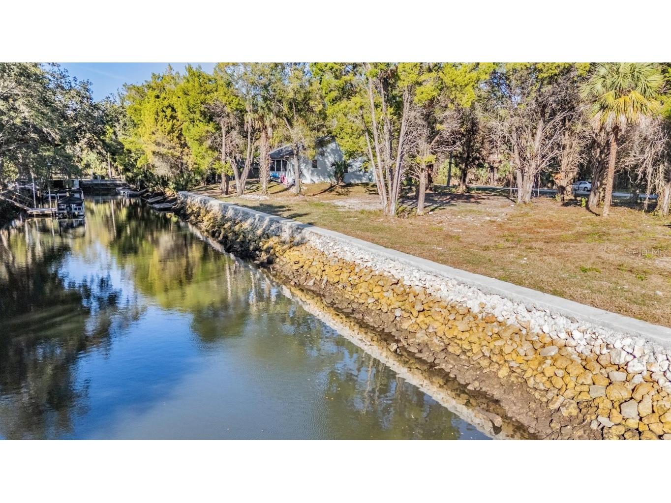 3924 N Apalachee Point Crystal River FL 34428 TB8452448 image1