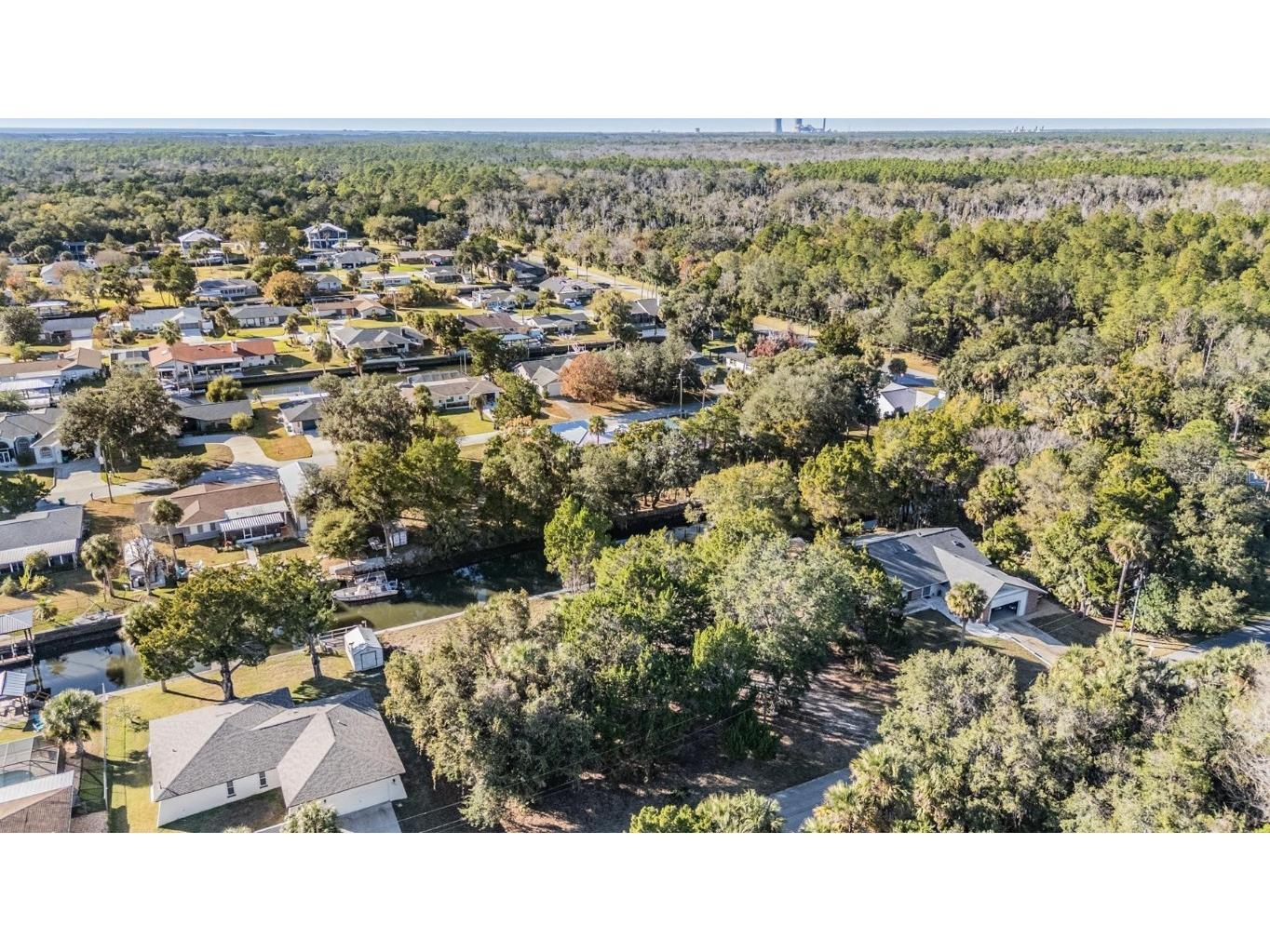 3924 N Apalachee Point Crystal River FL 34428 TB8452448 image18