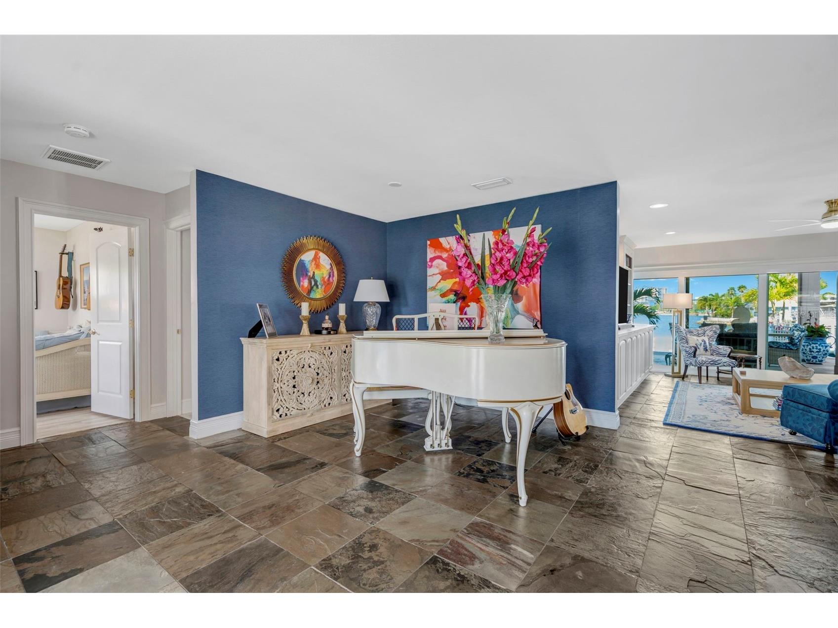 3924 Versailles Drive Tampa FL 33634 TB8510136 image5