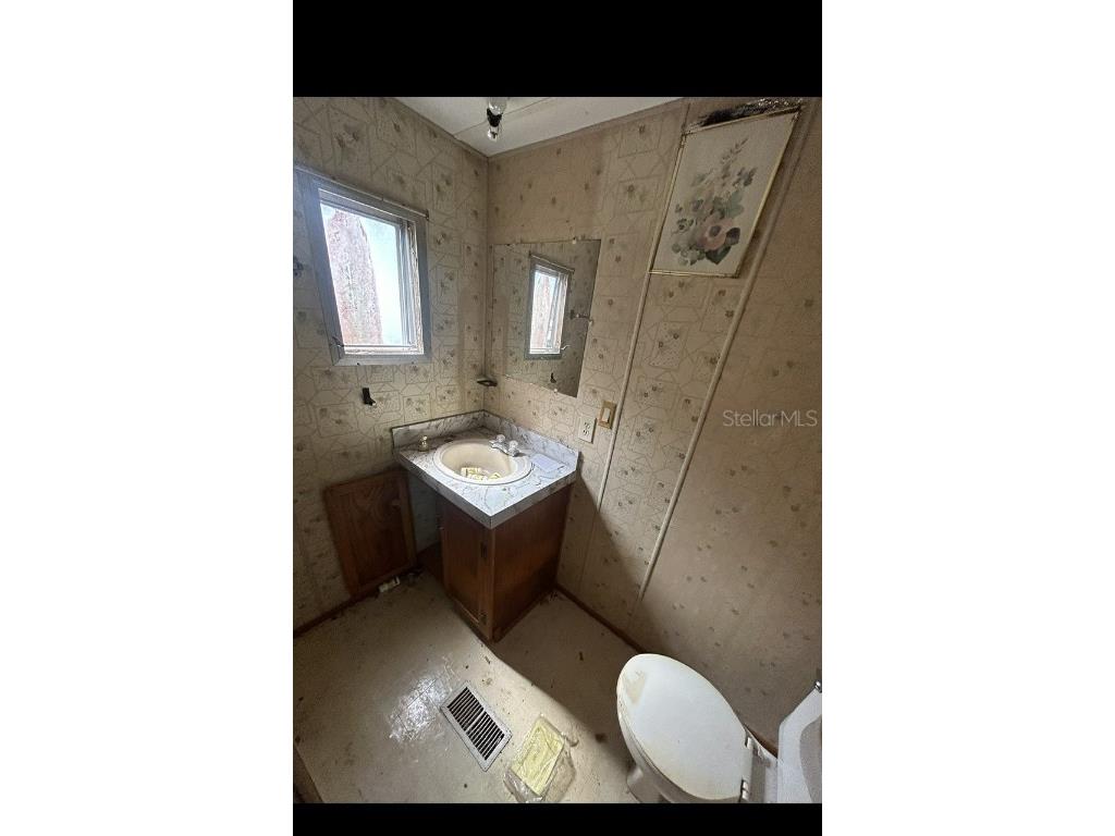 39249 Lizabeth Circle Zephyrhills FL 33542 TB8454491 image15