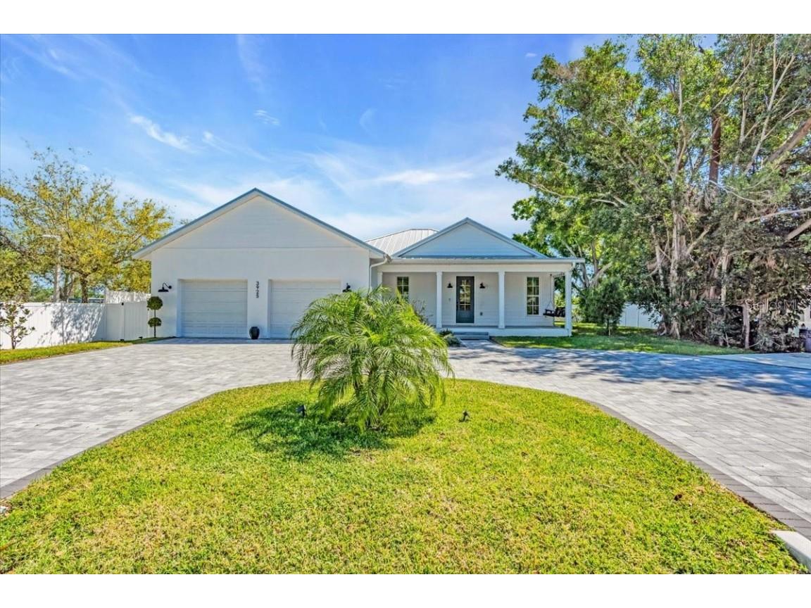 3925 Bell Avenue Sarasota FL 34231 A4644409 image1