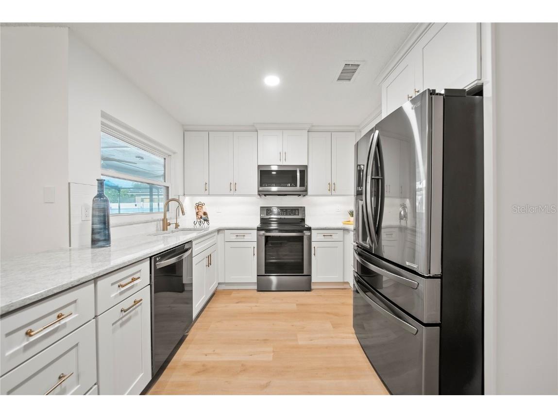 3925 Dunaire Drive Valrico FL 33596 TB8388619 image13