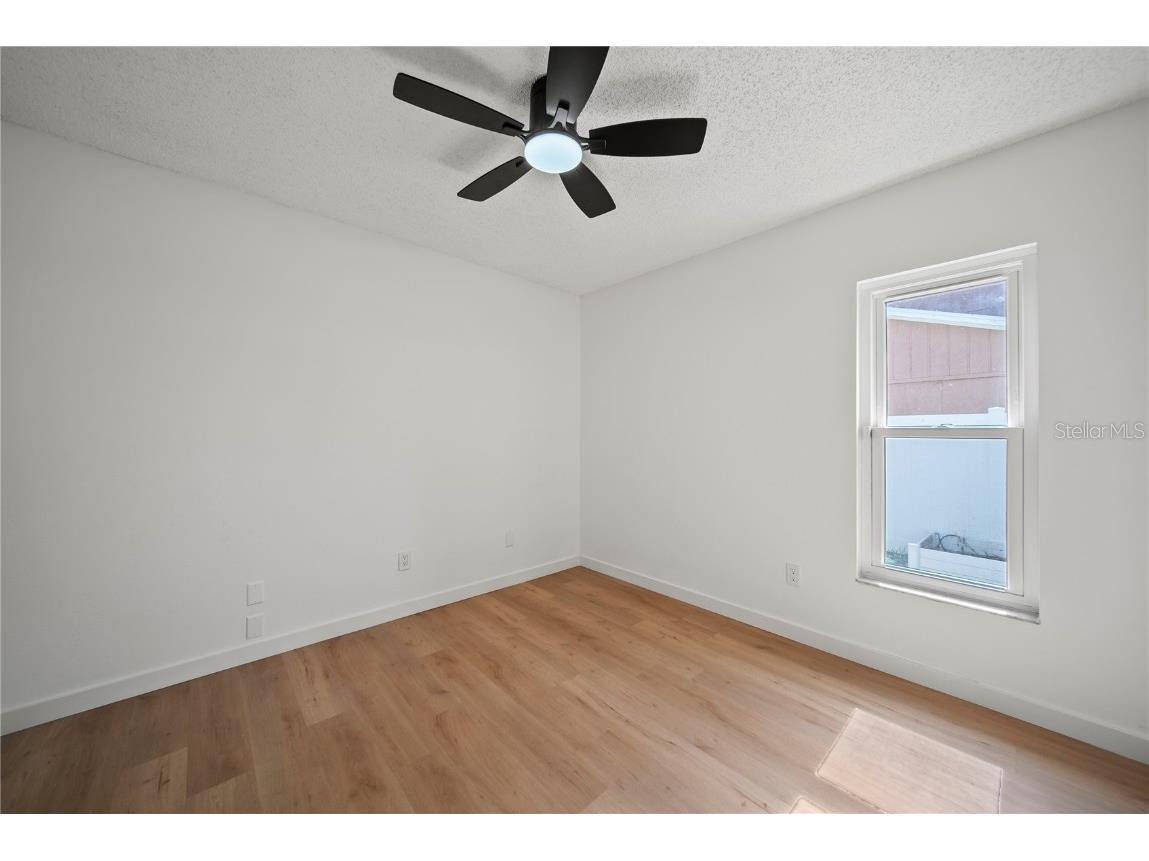 3925 Dunaire Drive Valrico FL 33596 TB8388619 image32