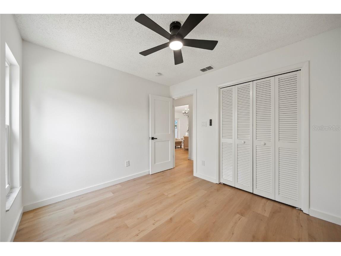 3925 Dunaire Drive Valrico FL 33596 TB8388619 image36