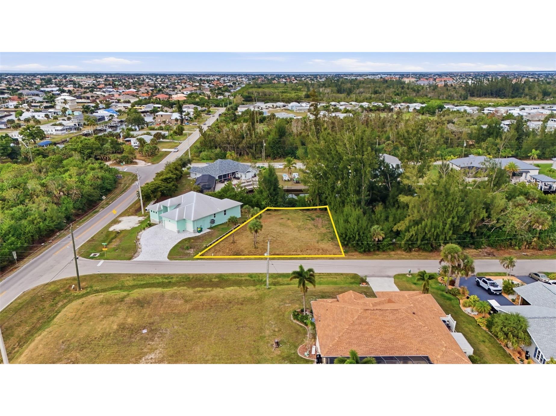 3925 Magnolia Way Punta Gorda FL 33950 C7520441 image2