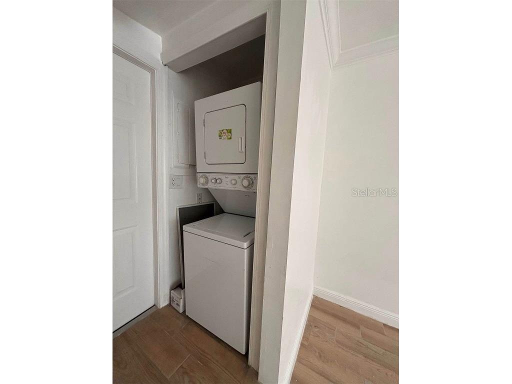 3925 Mesa Avenue Sarasota FL 34233 A4676183 image14