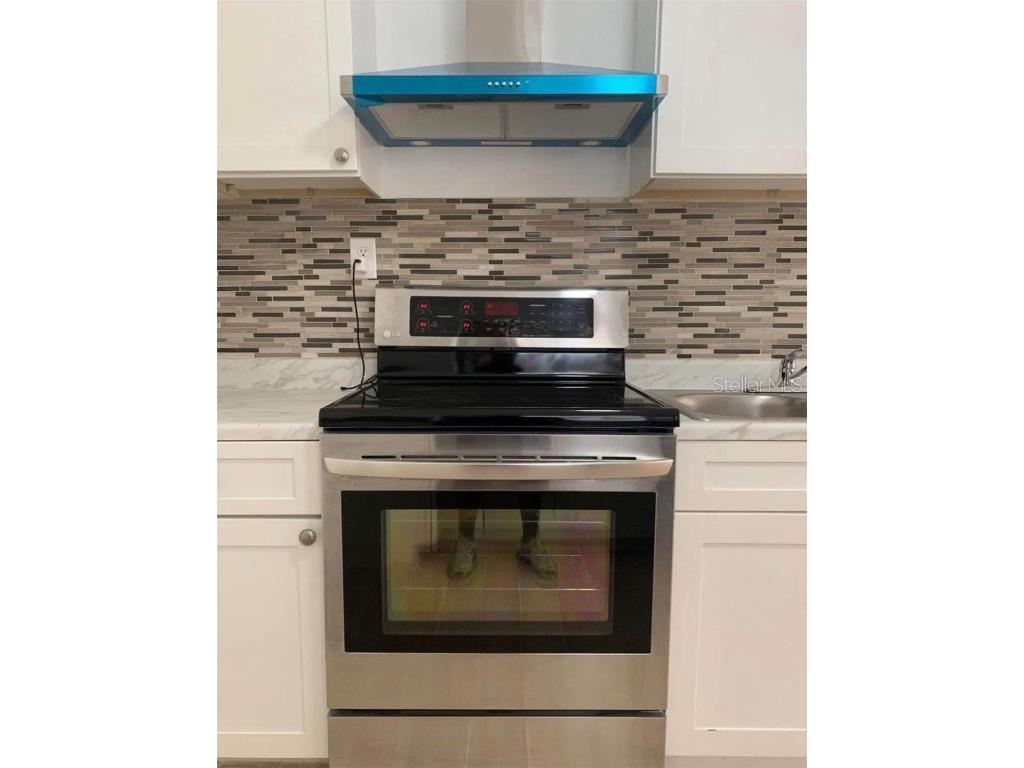 3925 Mesa Avenue Sarasota FL 34233 A4676183 image7