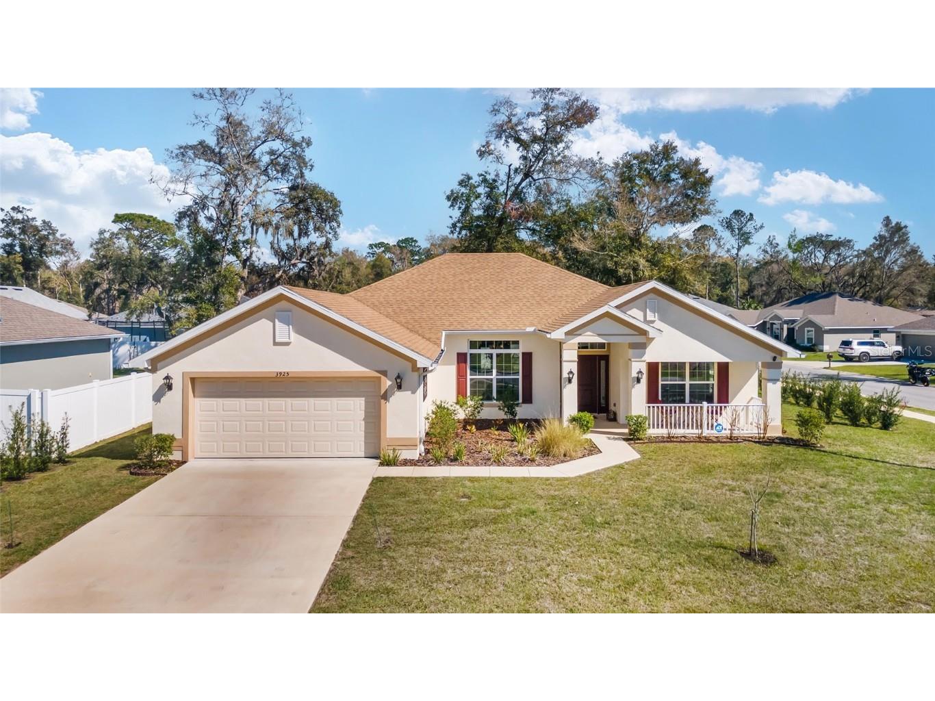 3925 NE 58th Circle Silver Springs FL 34488 OM695378 image1