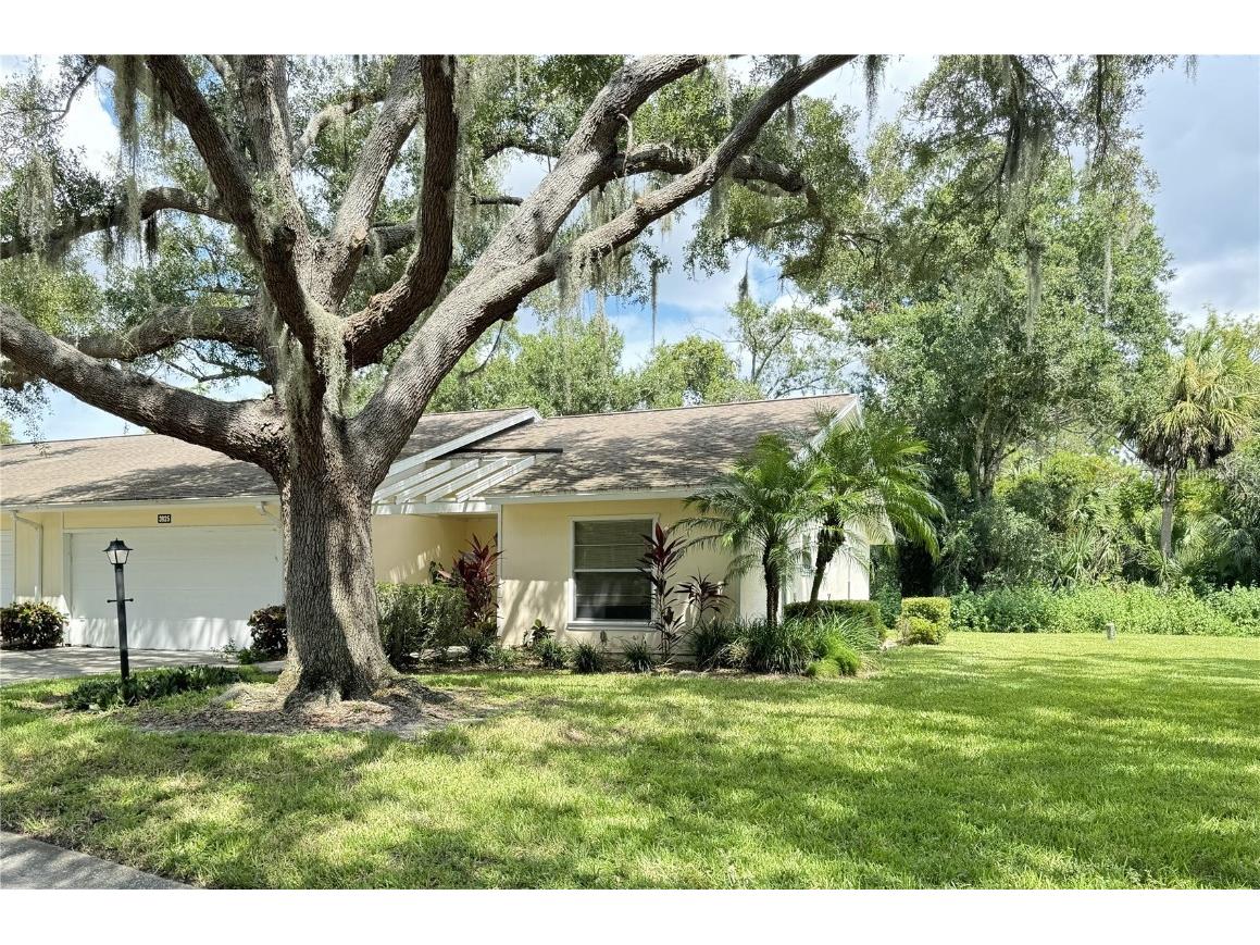 3925 Oakhurst Boulevard #3010 Sarasota FL 34233 A4622298 image1