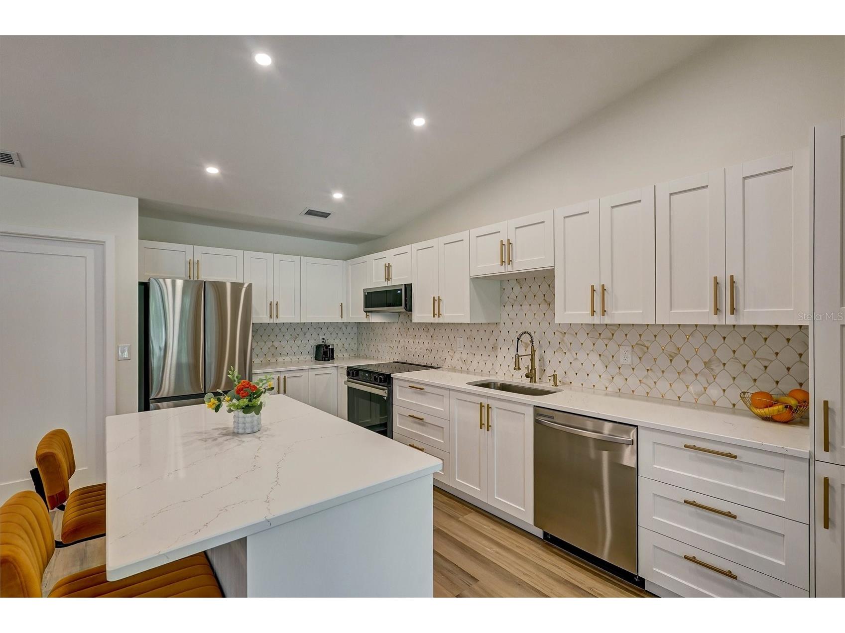 3925 Oakhurst Boulevard Sarasota FL 34233 A4691326 image4