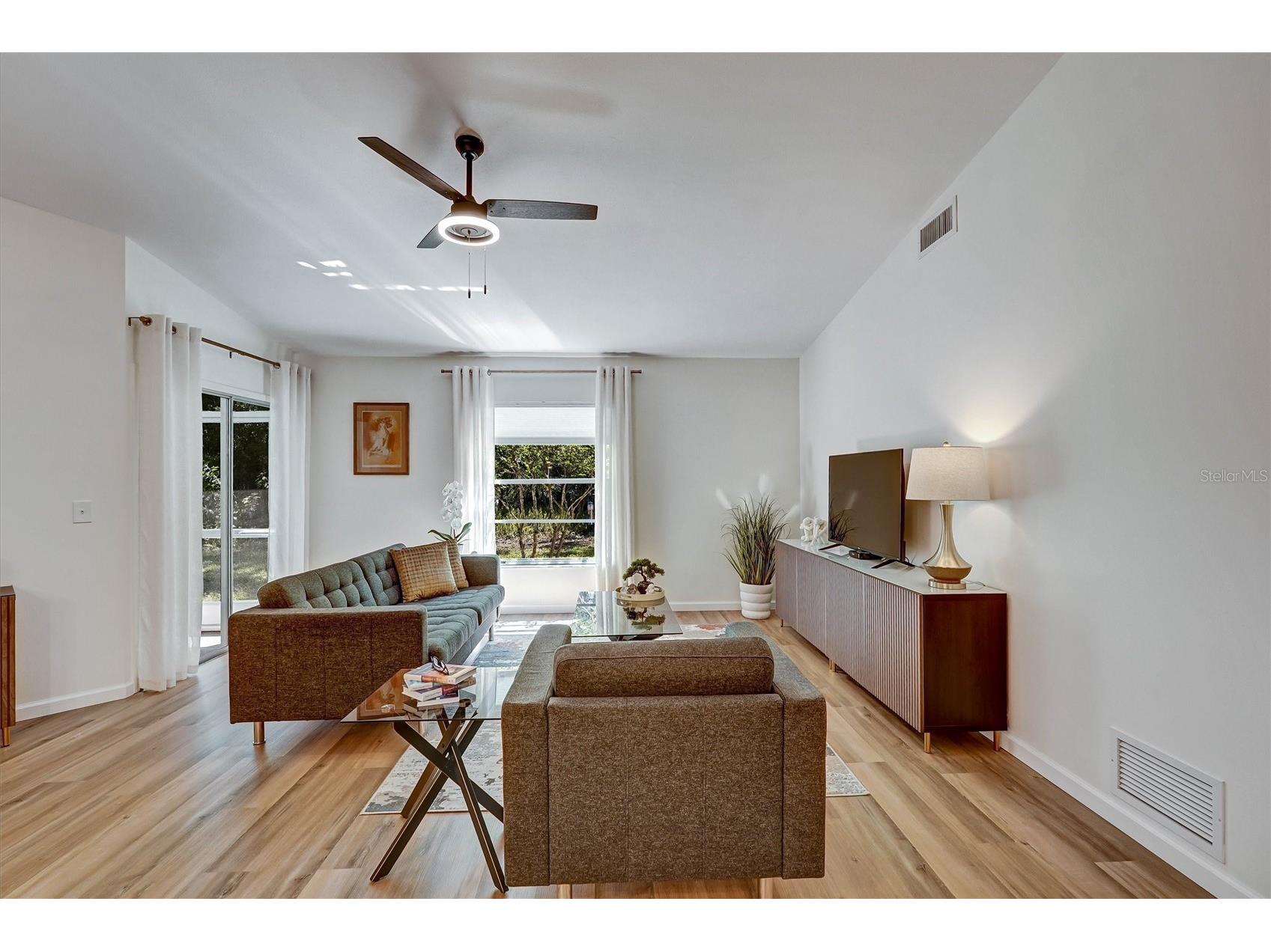 3925 Oakhurst Boulevard Sarasota FL 34233 A4691326 image9