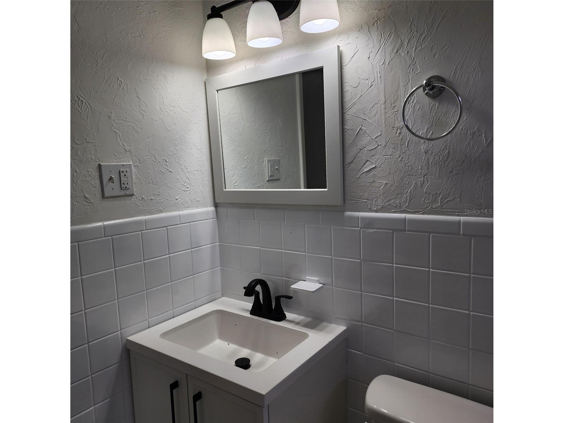 3925 Omega Lane Sarasota FL 34235 A4683774 image13