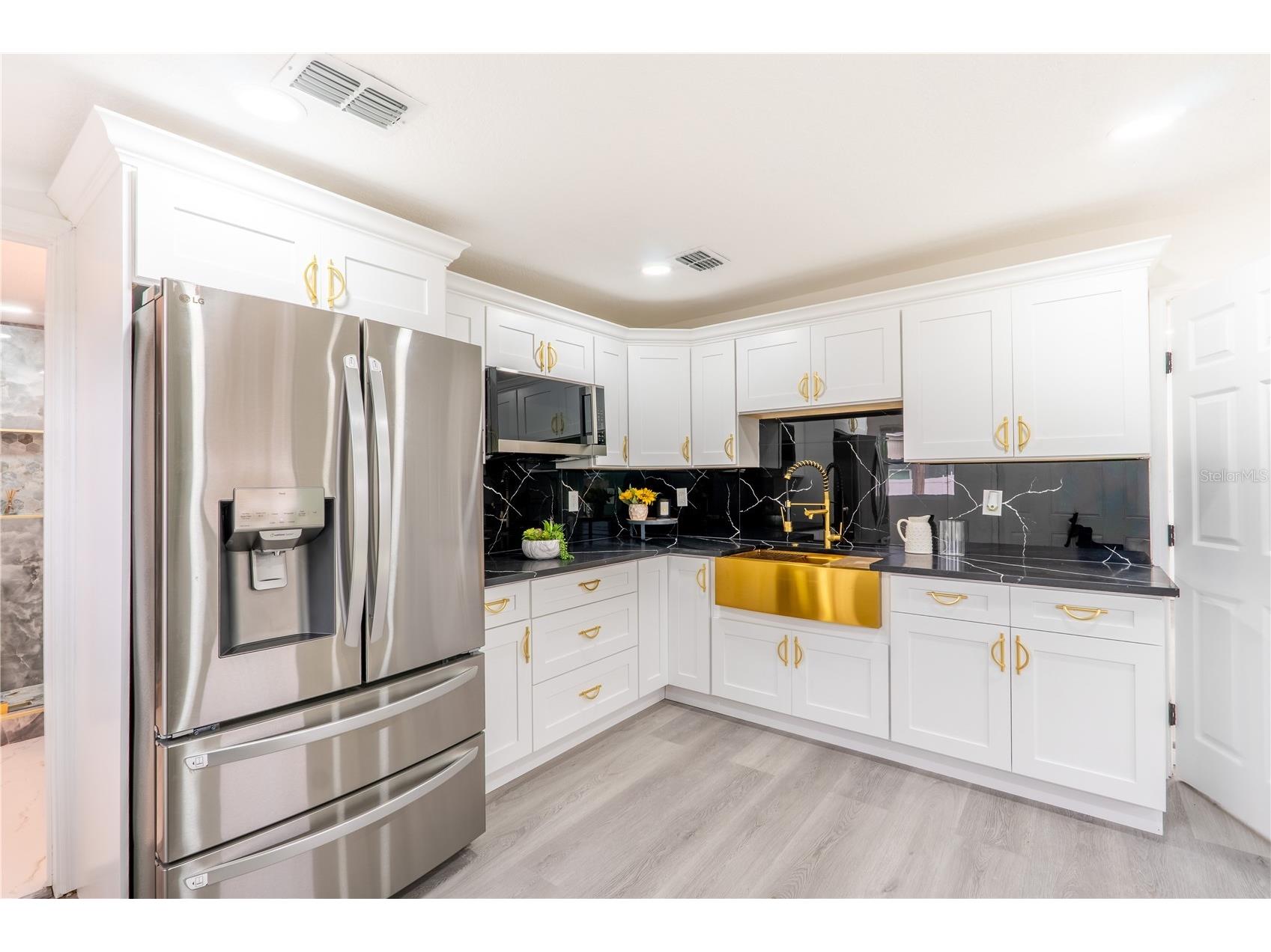 3925 W Norfolk Street Tampa FL 33614 TB8524877 image24
