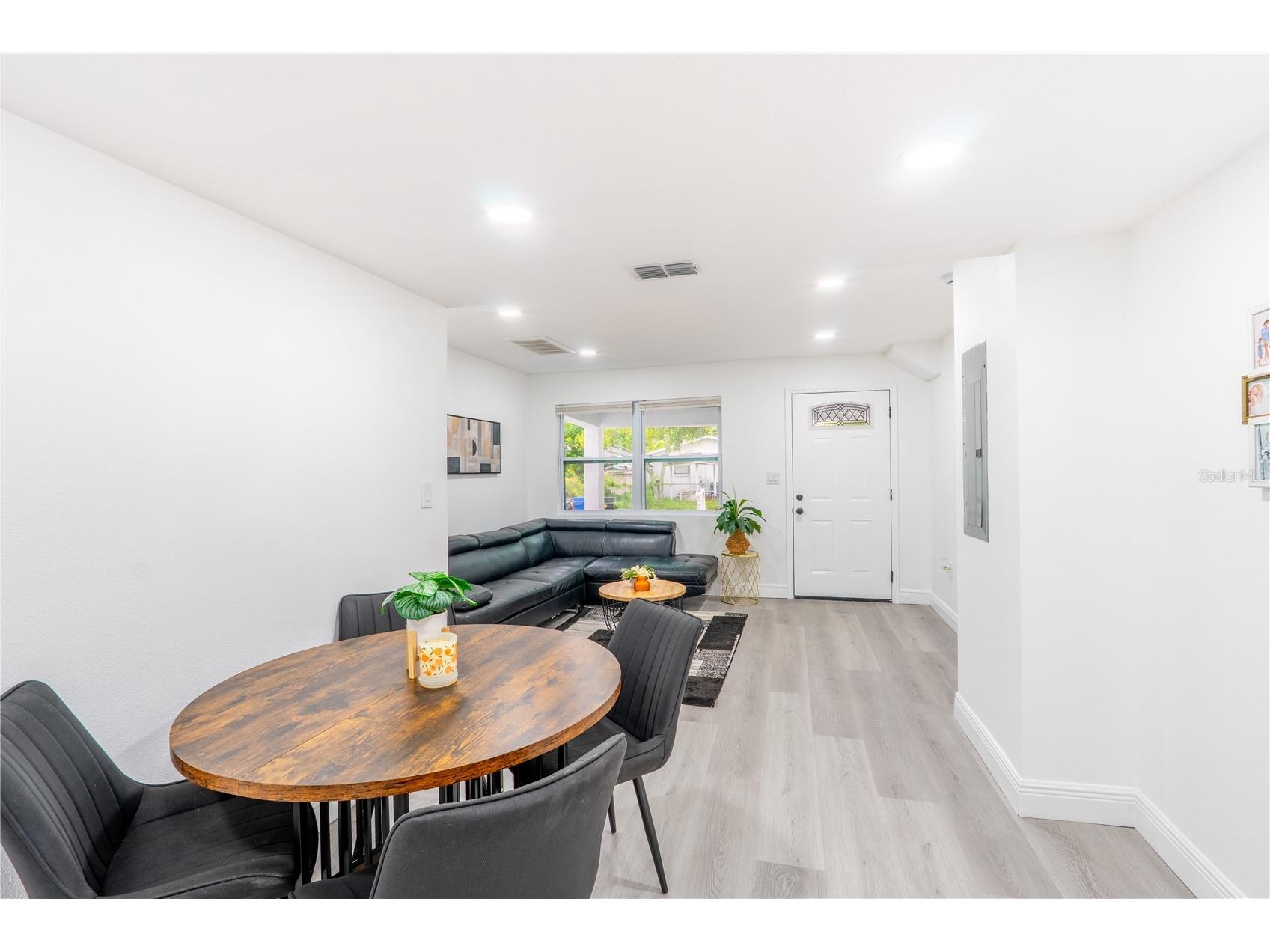 3925 W Norfolk Street Tampa FL 33614 TB8524877 image6