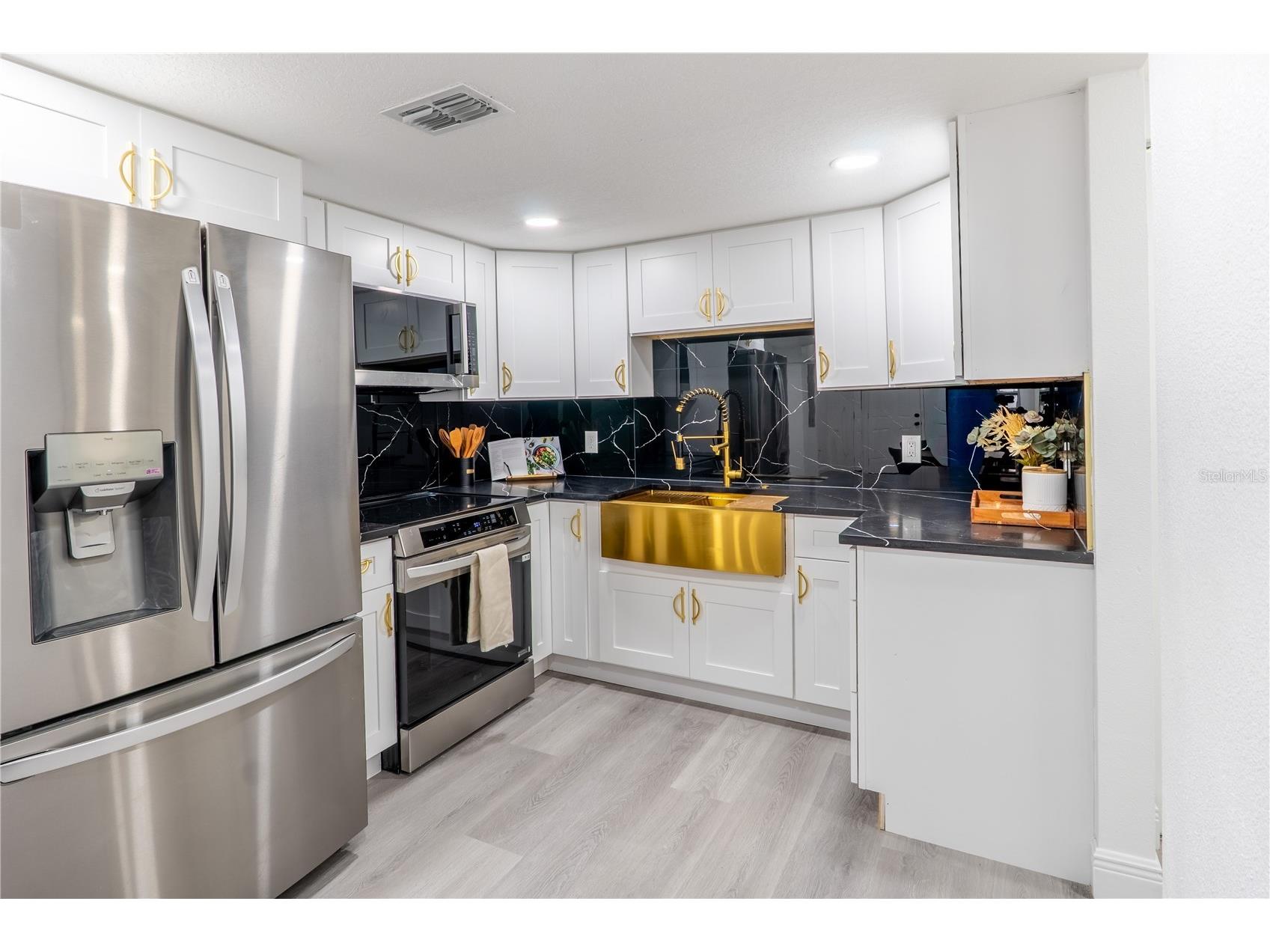3925 W Norfolk Street Tampa FL 33614 TB8524877 image7