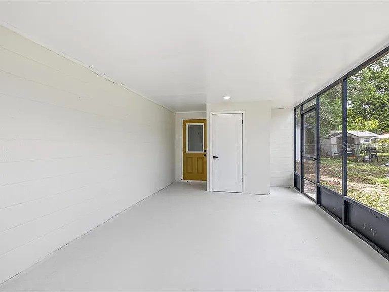 39252 Heights Avenue Zephyrhills FL 33542 TB8502619 image11