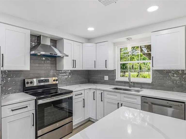 39252 Heights Avenue Zephyrhills FL 33542 TB8502619 image5