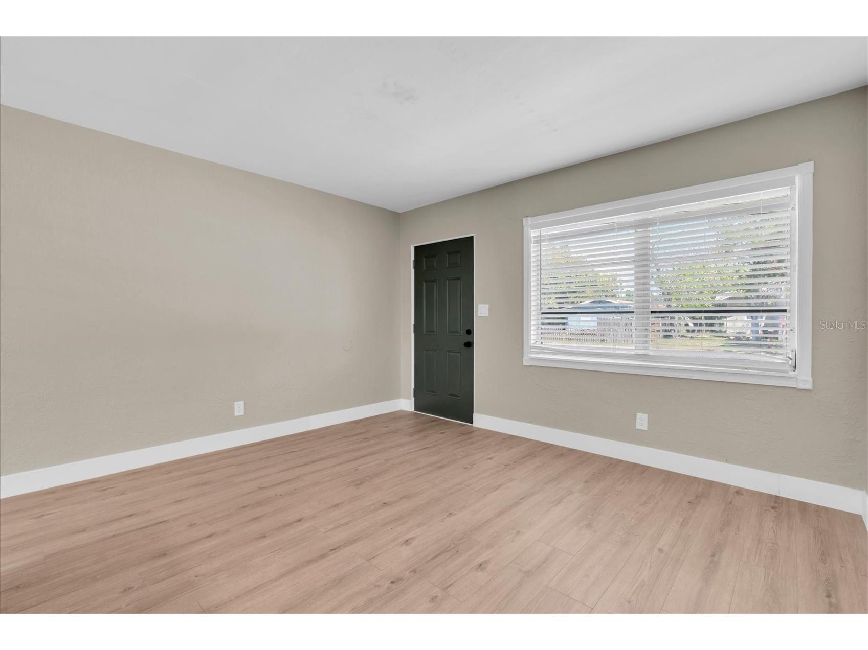 3926 40th Avenue N Saint Petersburg FL 33714 TB8493606 image4