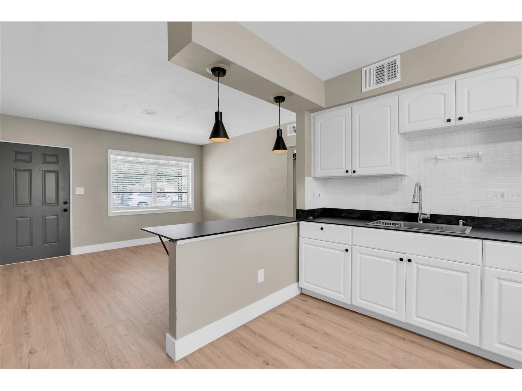 3926 40th Avenue N Saint Petersburg FL 33714 TB8493606 image5