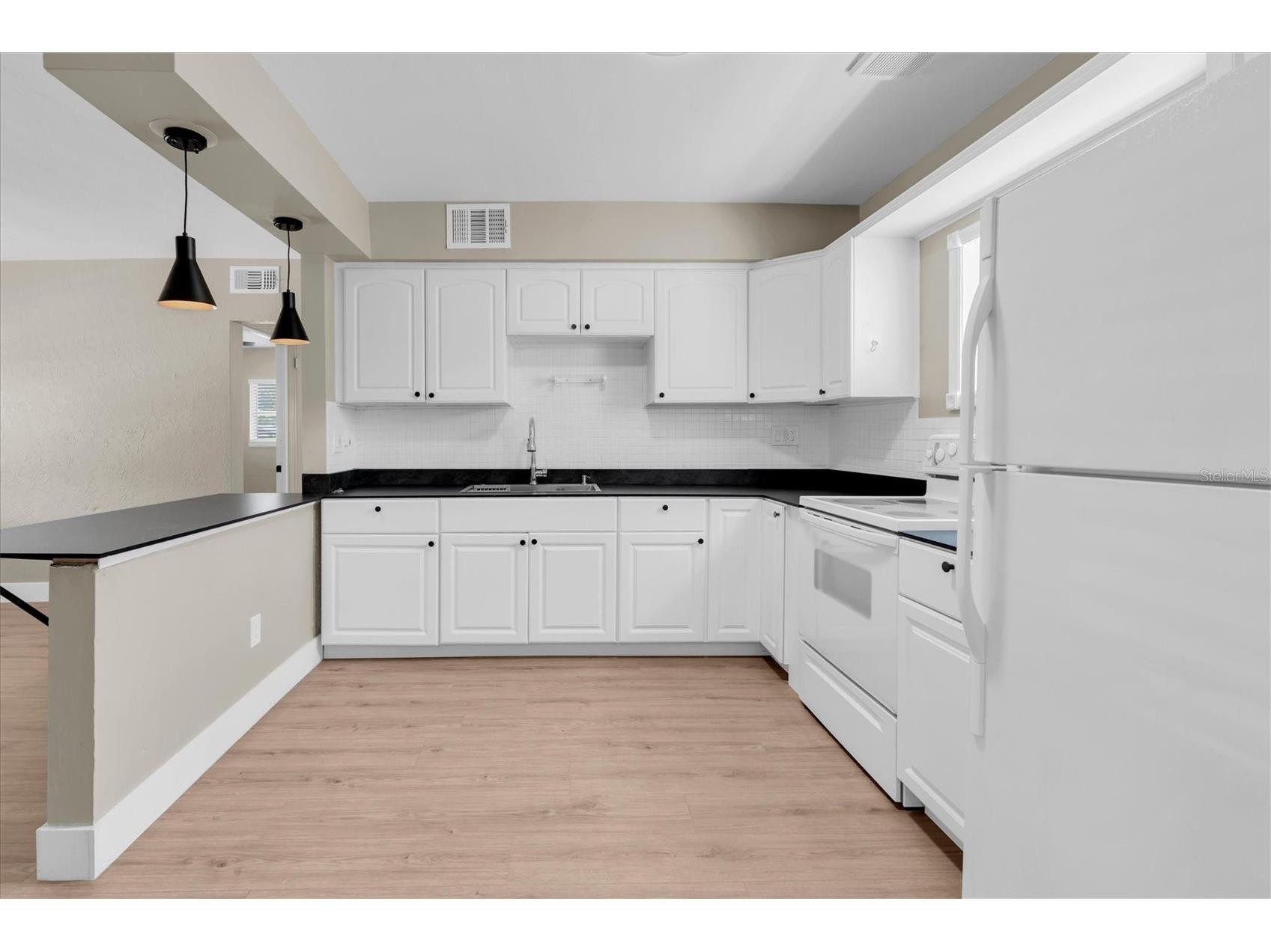 3926 40th Avenue N Saint Petersburg FL 33714 TB8493606 image6