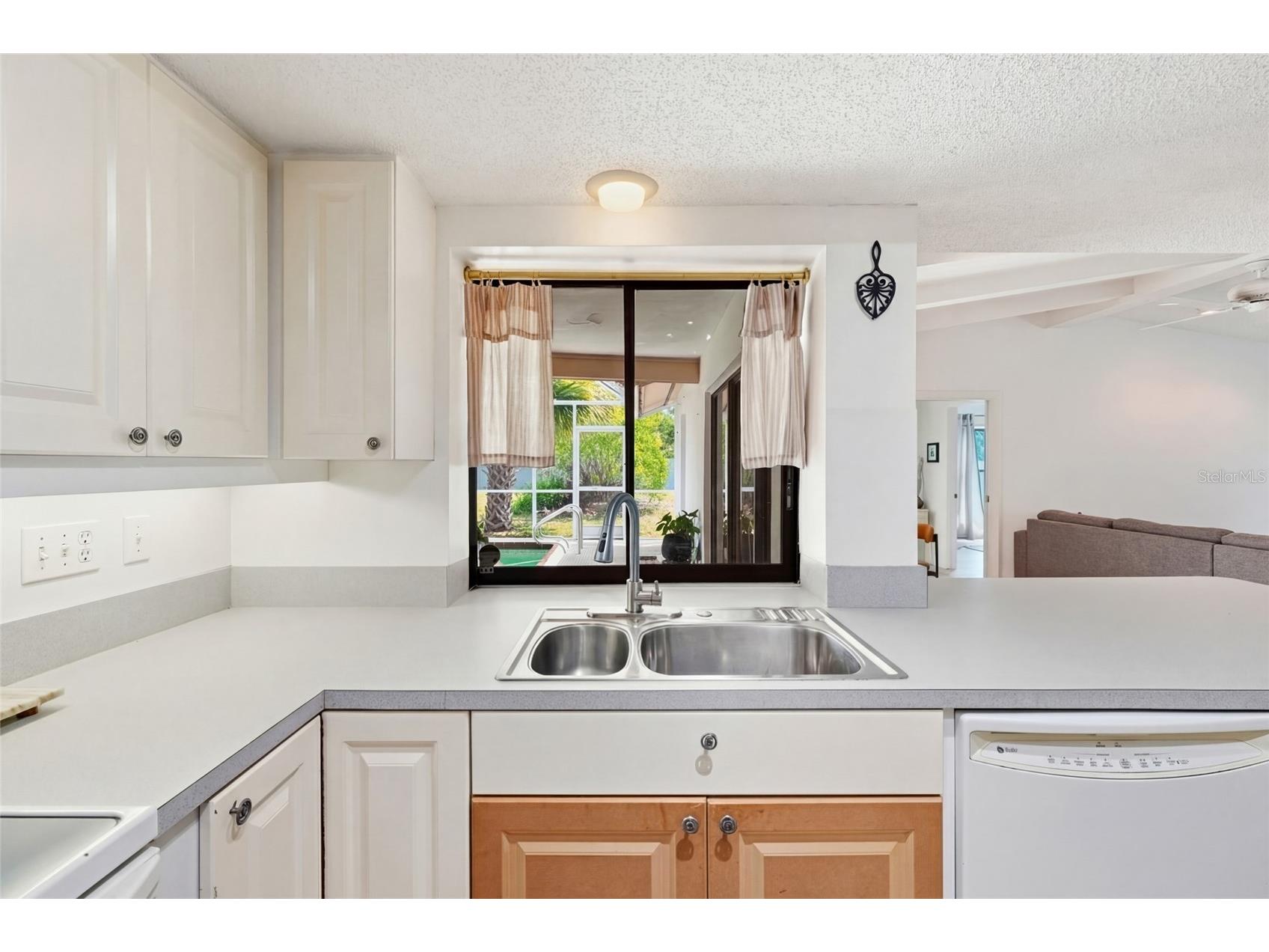 3927 Country View Lane Sarasota FL 34233 A4690240 image10