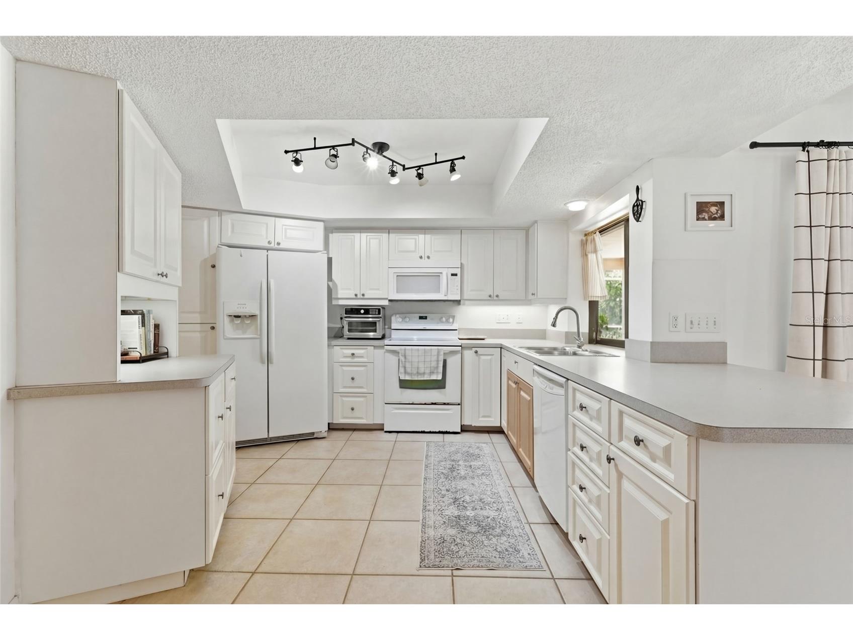 3927 Country View Lane Sarasota FL 34233 A4690240 image12