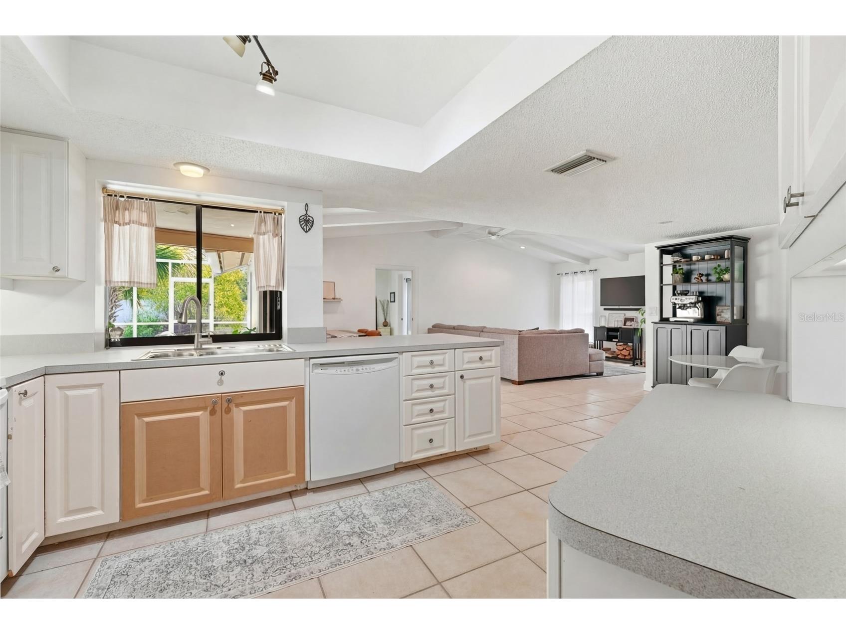 3927 Country View Lane Sarasota FL 34233 A4690240 image13
