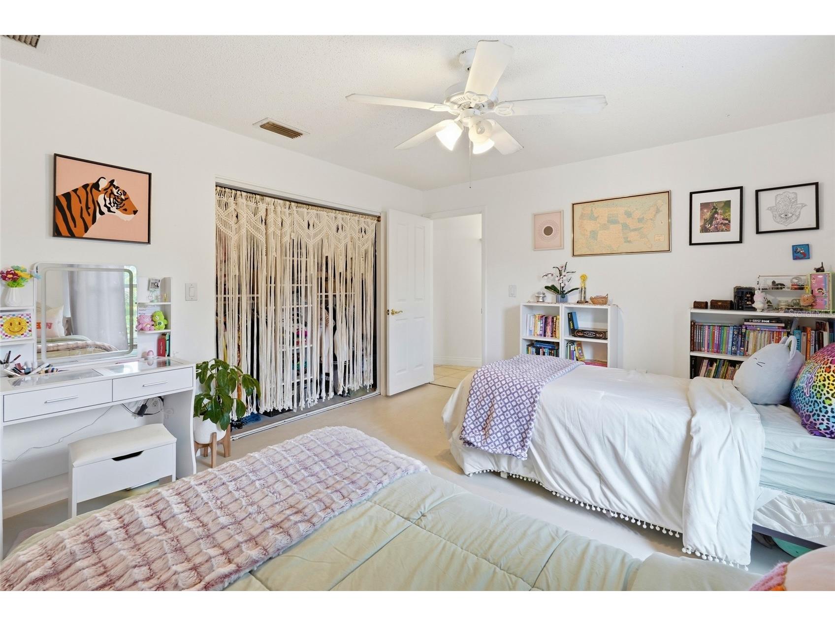 3927 Country View Lane Sarasota FL 34233 A4690240 image38