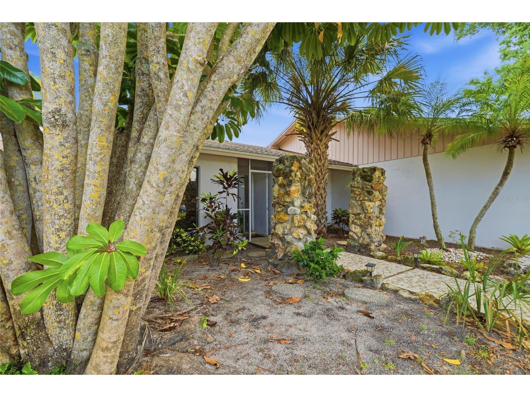3927 Country View Lane Sarasota FL 34233 A4690240 image48