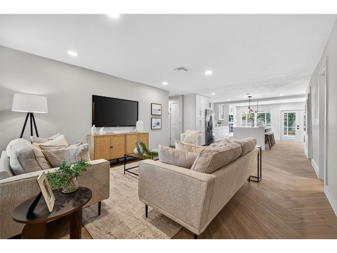 3927 Helena Street NE Saint Petersburg FL 33703 TB8456938 image5