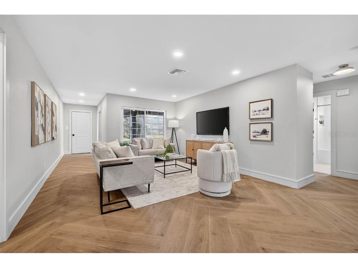 3927 Helena Street NE Saint Petersburg FL 33703 TB8456938 image8