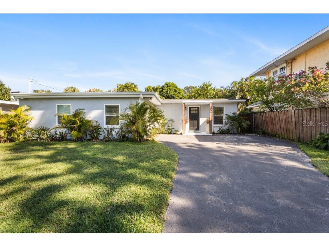 3927 Huntington Street NE Saint Petersburg FL 33703 U8207668 image1
