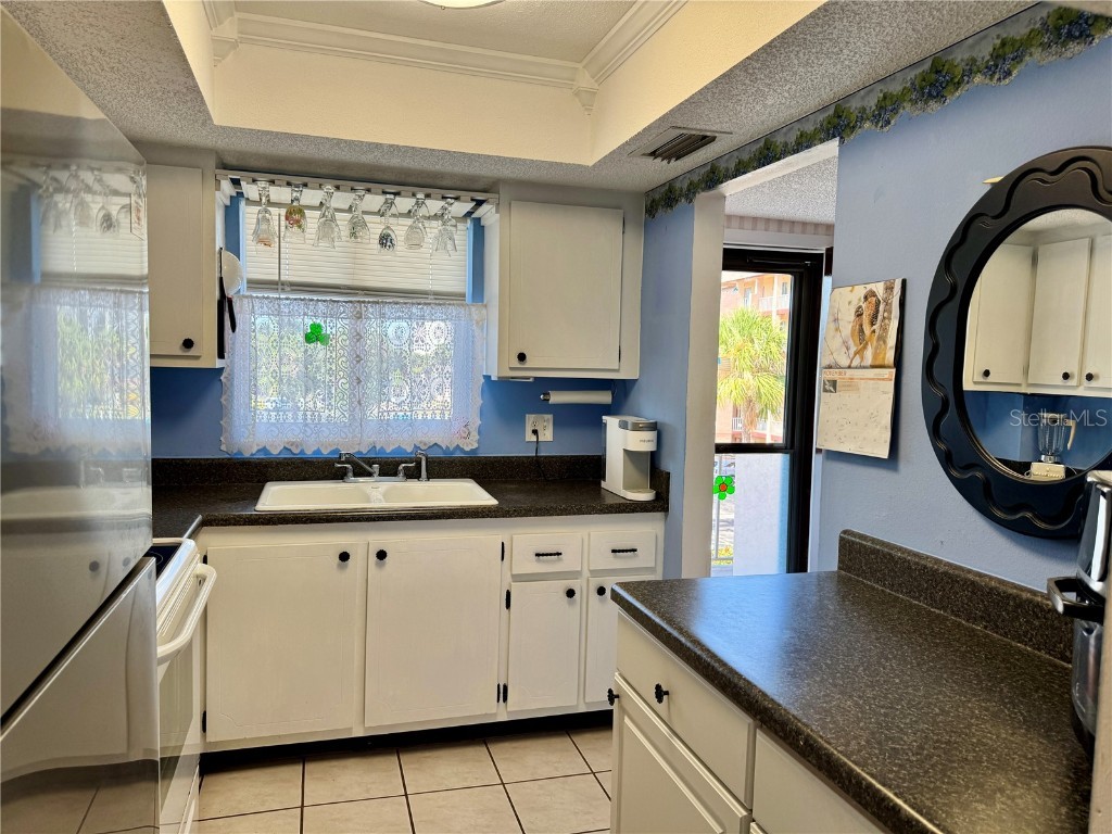 3927 Lake Bayshore Drive #F312 Bradenton FL 34205 A4669571 image21