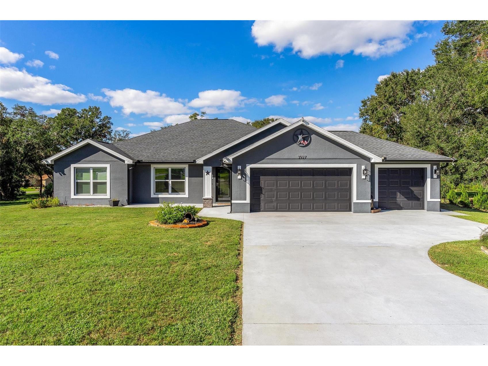 3927 Oak Pointe Drive Lady Lake FL 32159 G5089451 image1