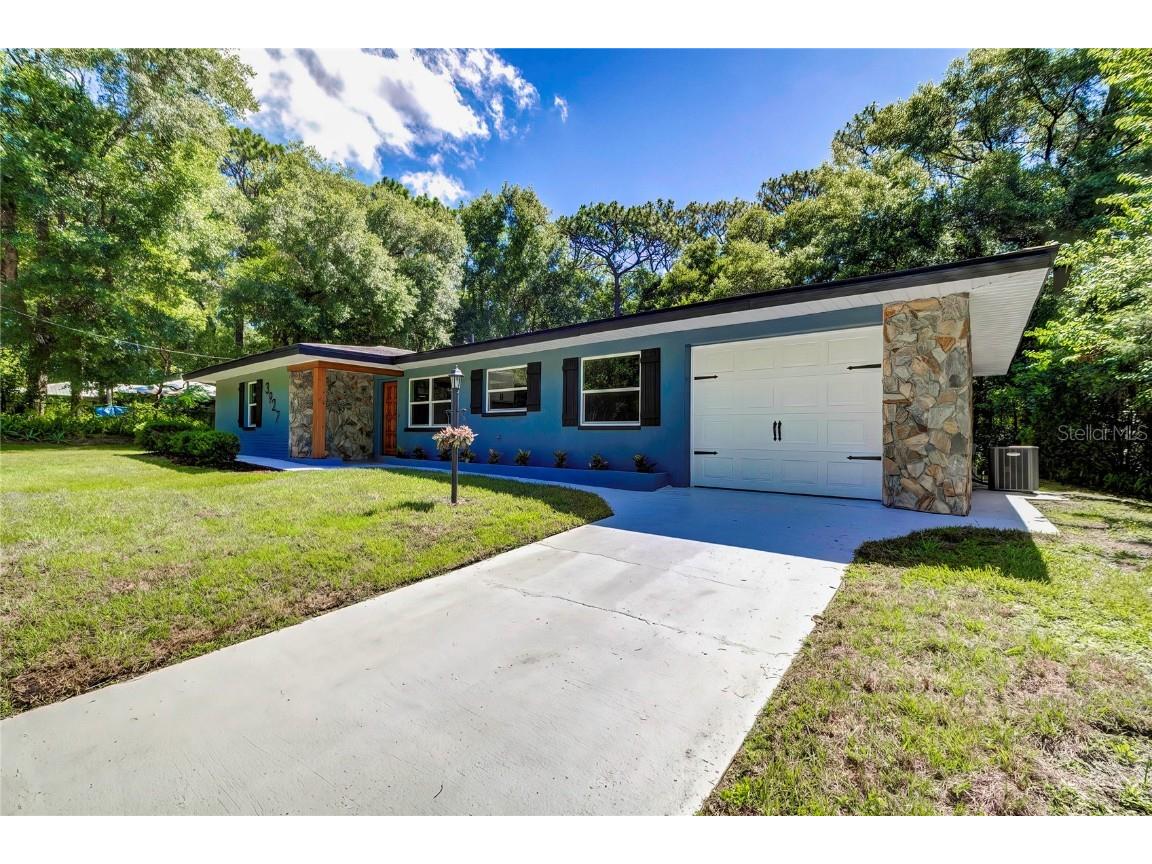3927 S Fernpark Terrace Inverness FL 34452 W7865193 image1