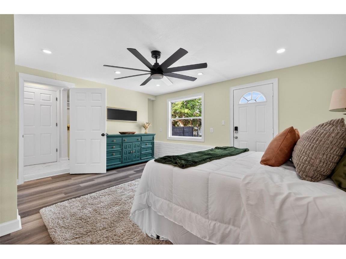 3929 13th Avenue N Saint Petersburg FL 33713 TB8455468 image21