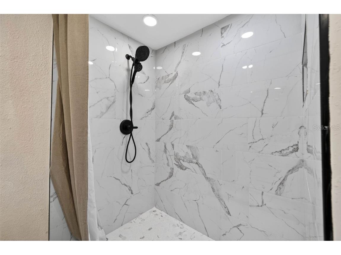 3929 13th Avenue N Saint Petersburg FL 33713 TB8455468 image24