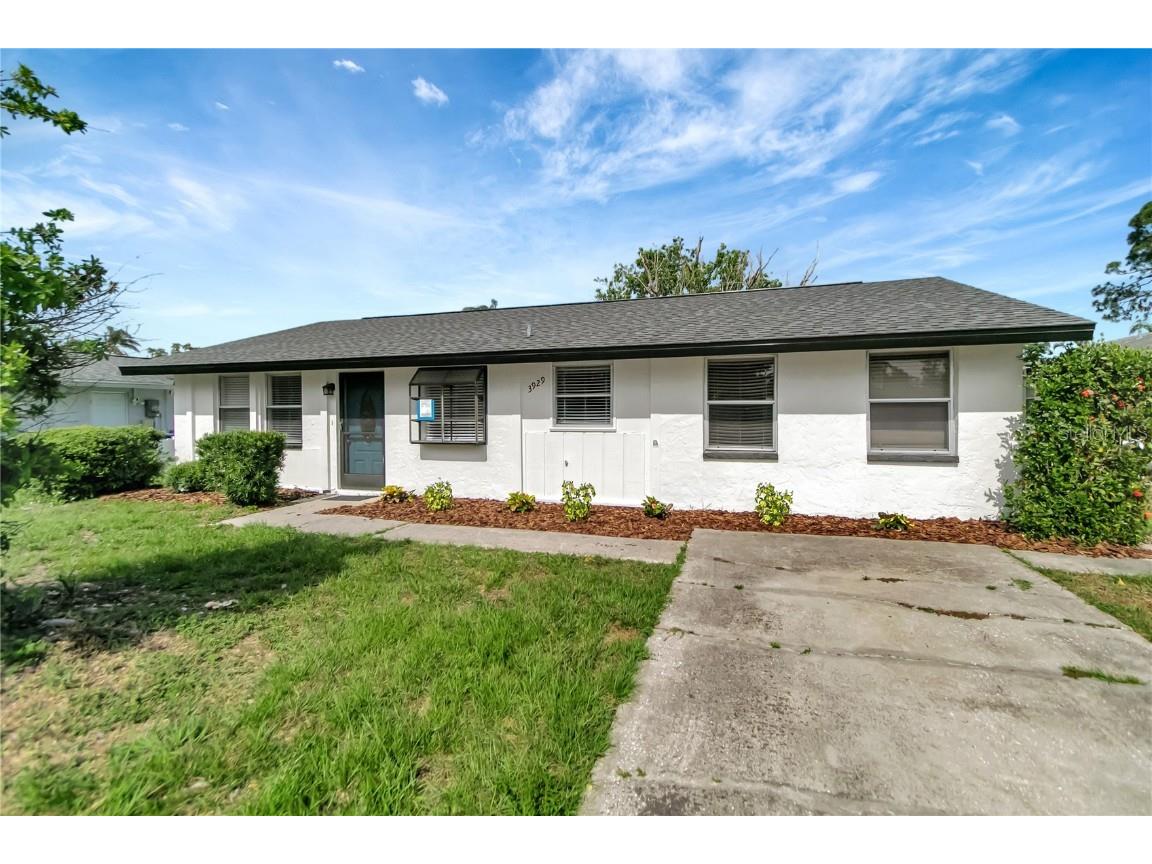 3929 Cochise Terrace Sarasota FL 34233 TB8387941 image1