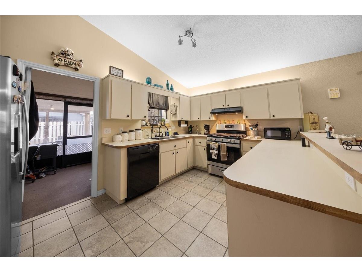 3929 NE 22nd Street Ocala FL 34470 OM724246 image9