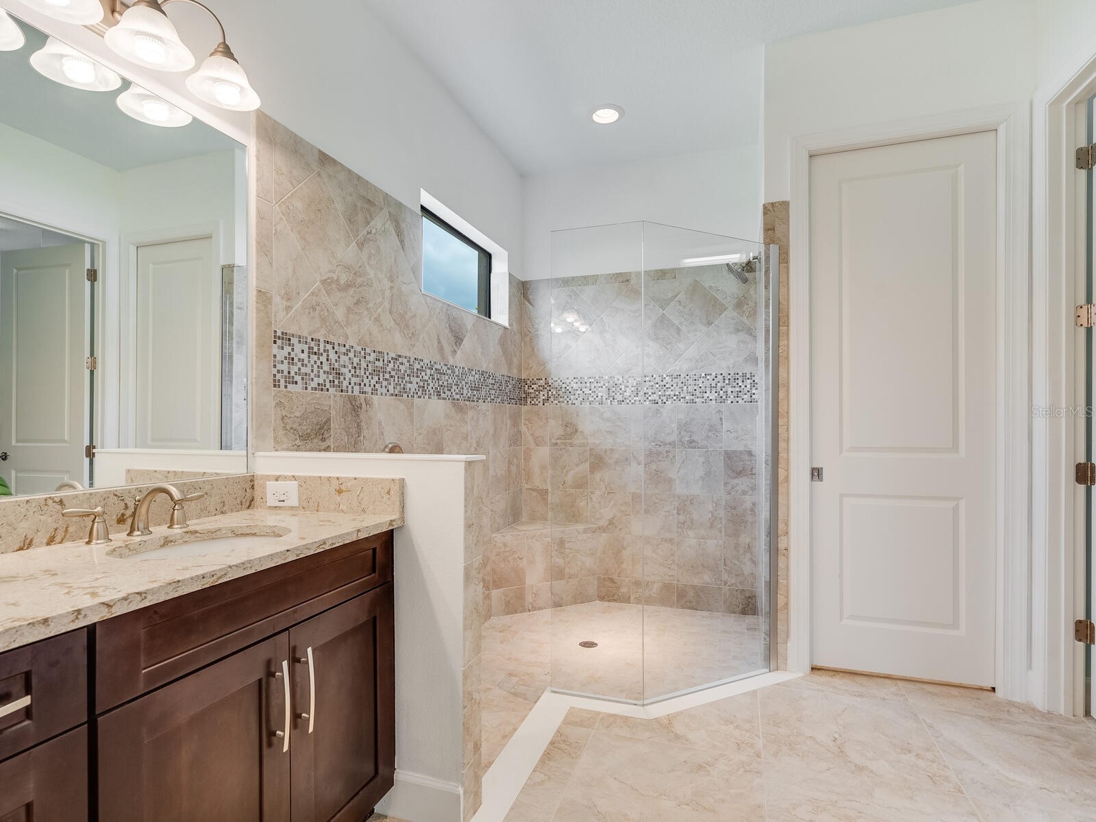 3929 Waypoint Avenue Osprey FL 34229 A4686669 image10