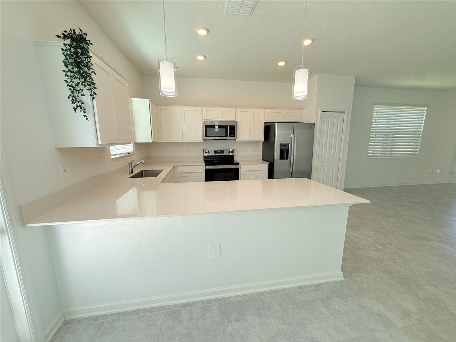 393 Bogey Drive Davenport FL 33896 S5152967 image2