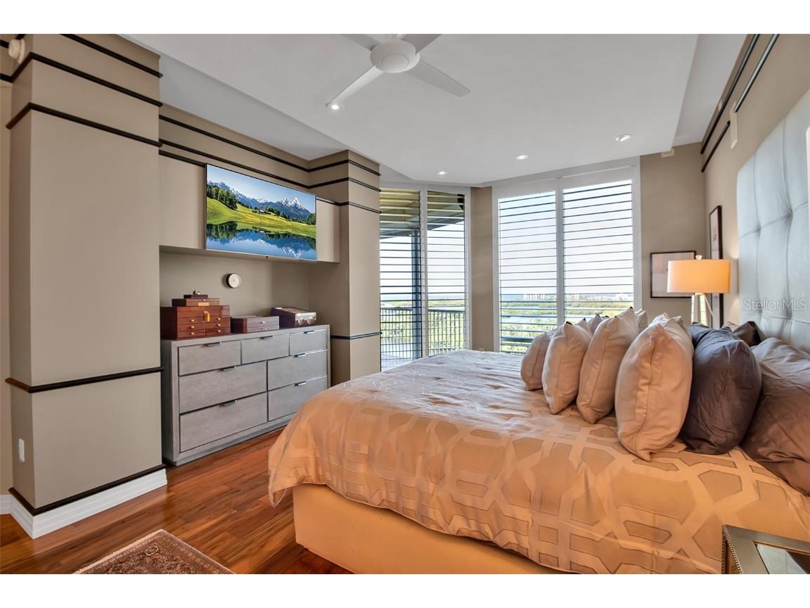 393 N Point Road #1002 Osprey FL 34229 - LITTLE SARA BAY/GULF OF MEXICO A4667964 image59