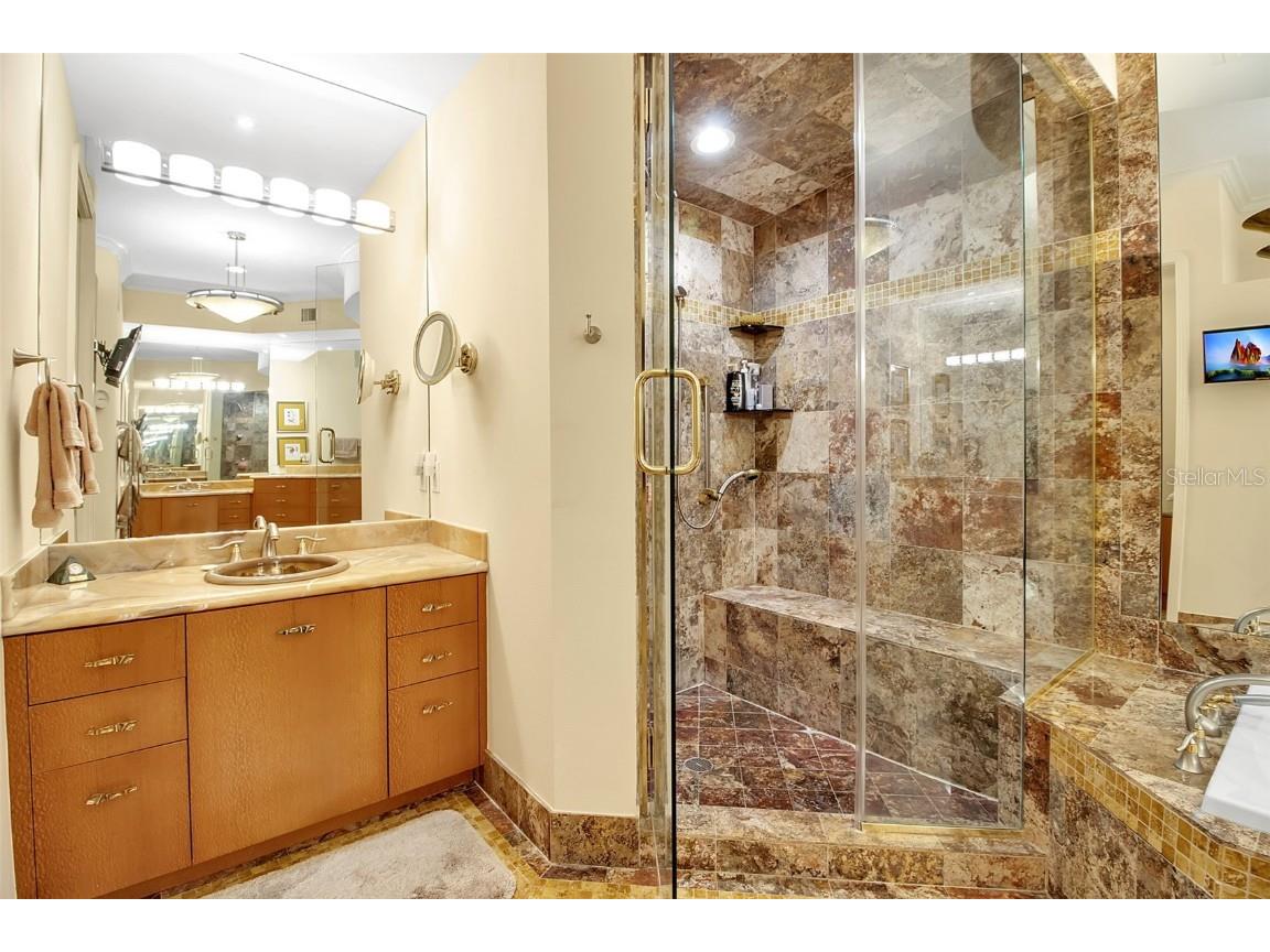 393 N Point Road #1002 Osprey FL 34229 - LITTLE SARA BAY/GULF OF MEXICO A4667964 image67