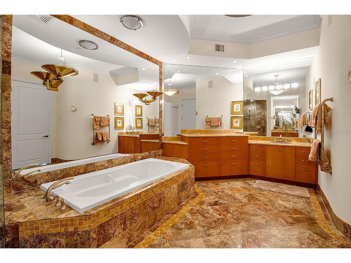 393 N Point Road #1002 Osprey FL 34229 - LITTLE SARA BAY/GULF OF MEXICO A4667964 image68