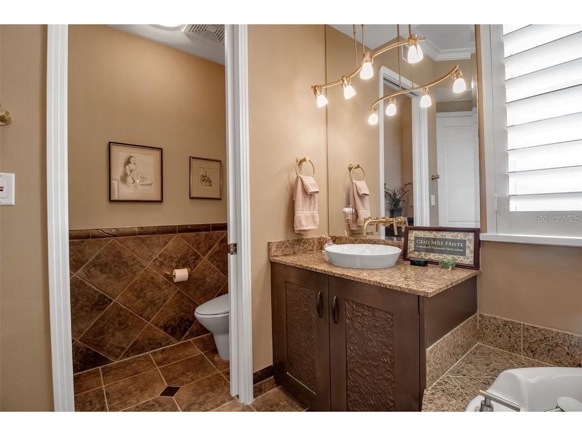 393 N Point Road #1002 Osprey FL 34229 - LITTLE SARA BAY/GULF OF MEXICO A4667964 image79