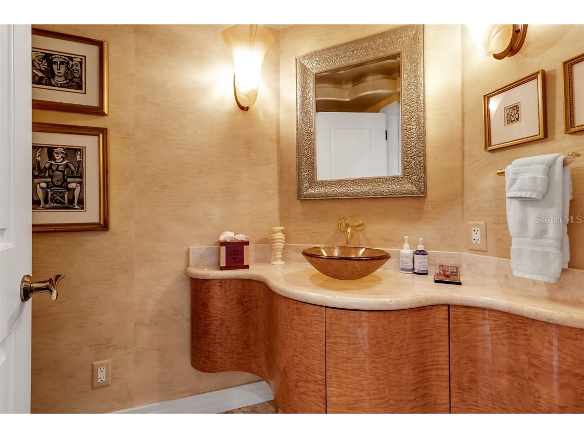 393 N Point Road #1002 Osprey FL 34229 - LITTLE SARA BAY/GULF OF MEXICO A4667964 image90